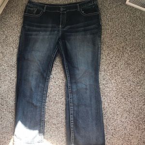 Maurices jeans